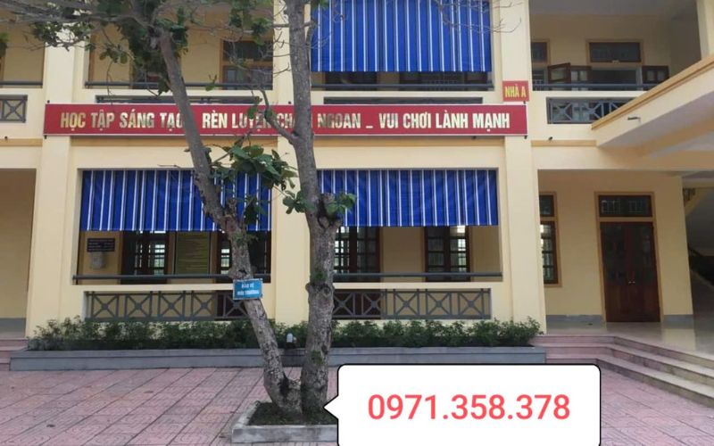 làm mái hiên di động